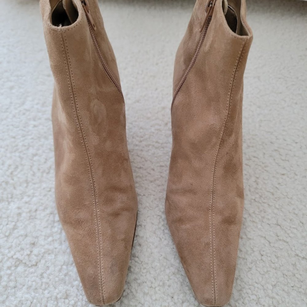 VENUS USA Camel Suede Zip Ankle Boots Size 6M